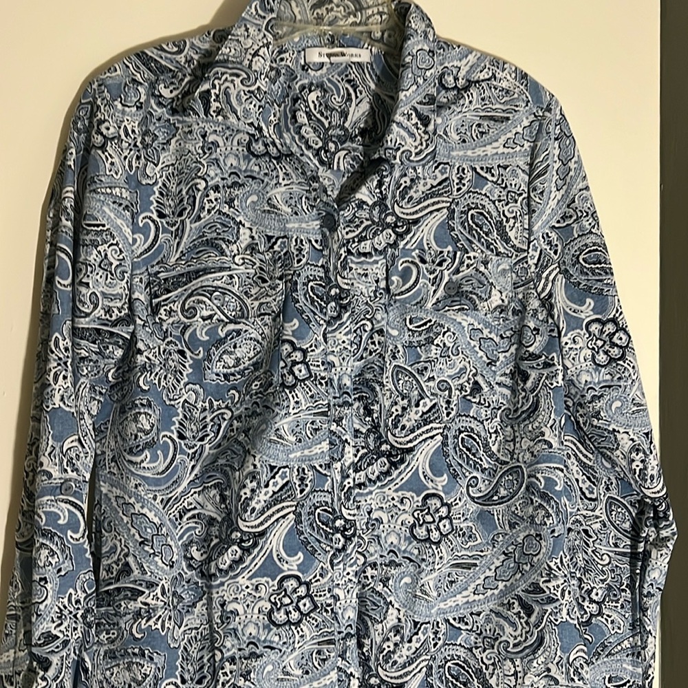 Women’s blouse